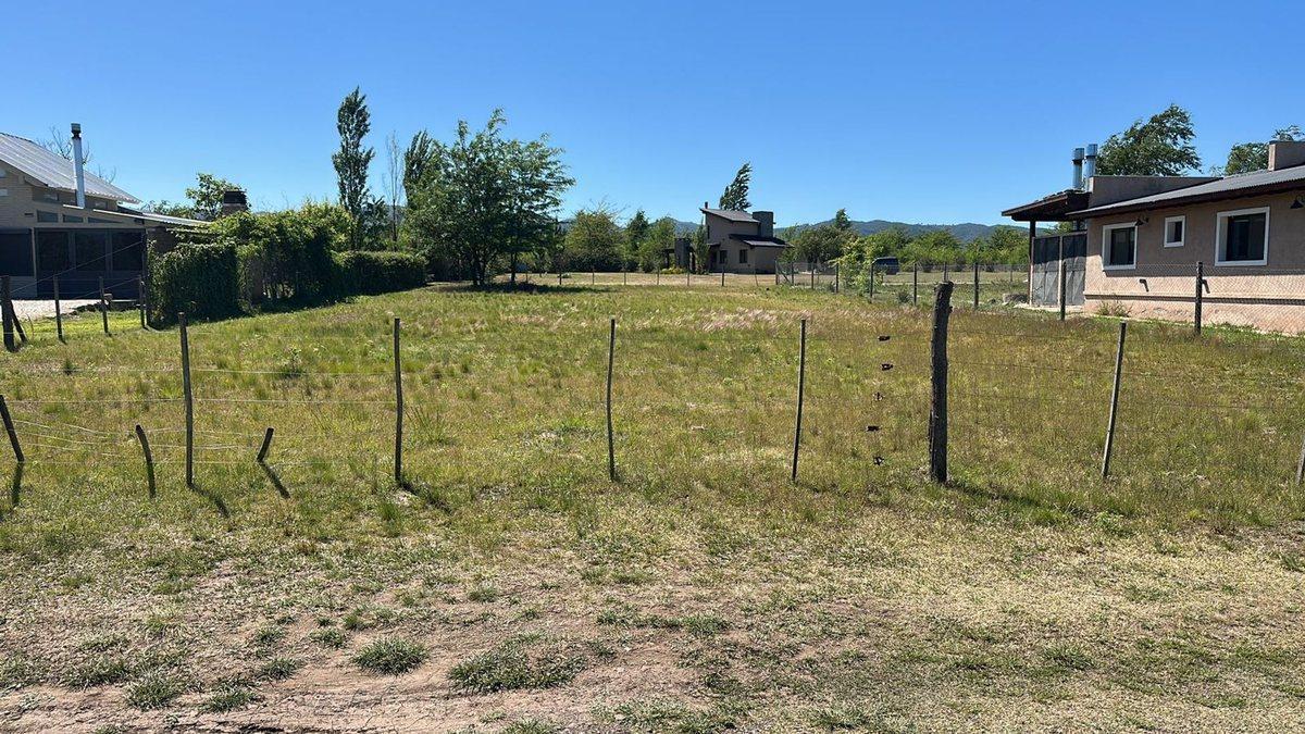 VENTA TERRENO 1000MTS EN LOS REARTES CBA