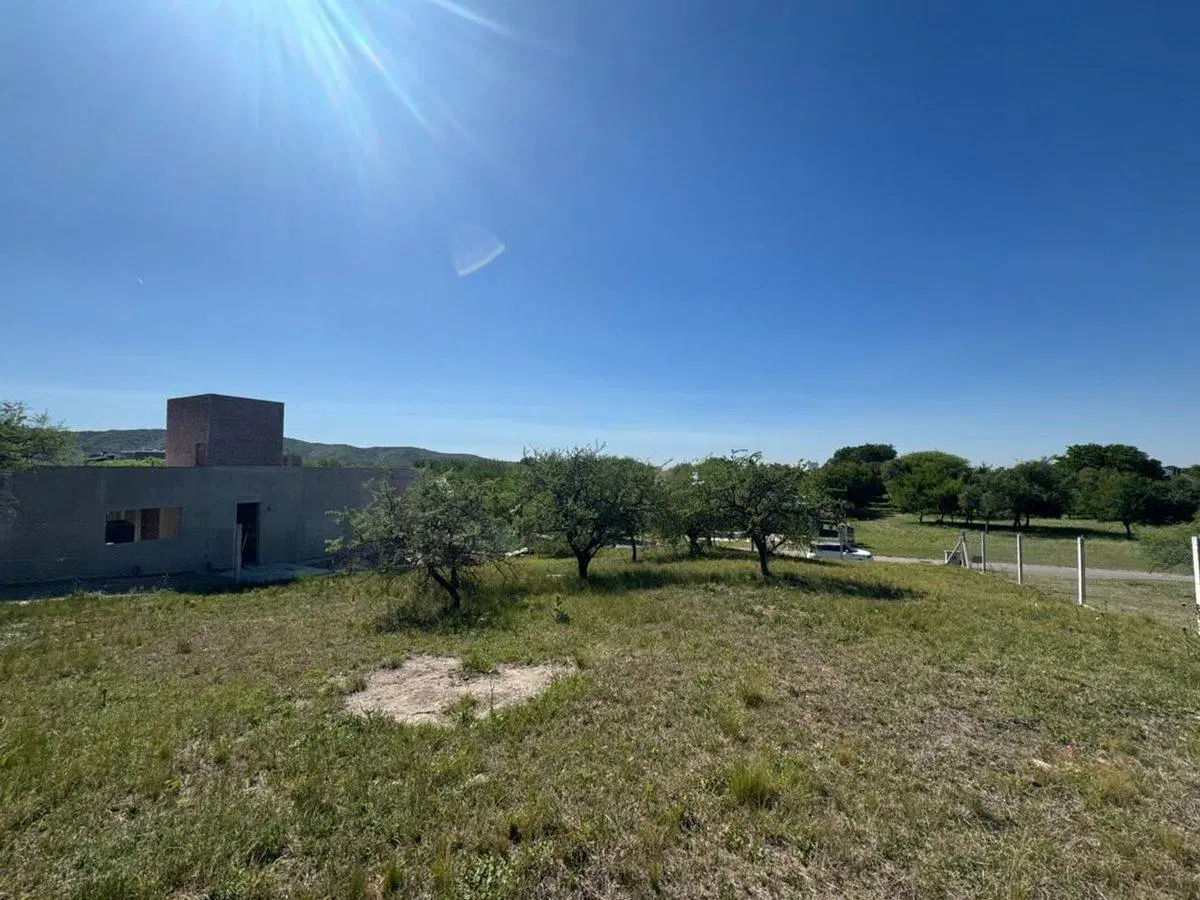 VENTA TERRENO LOTE 1264 mts2 LA ARBOLADA MALAGUEÑO 2