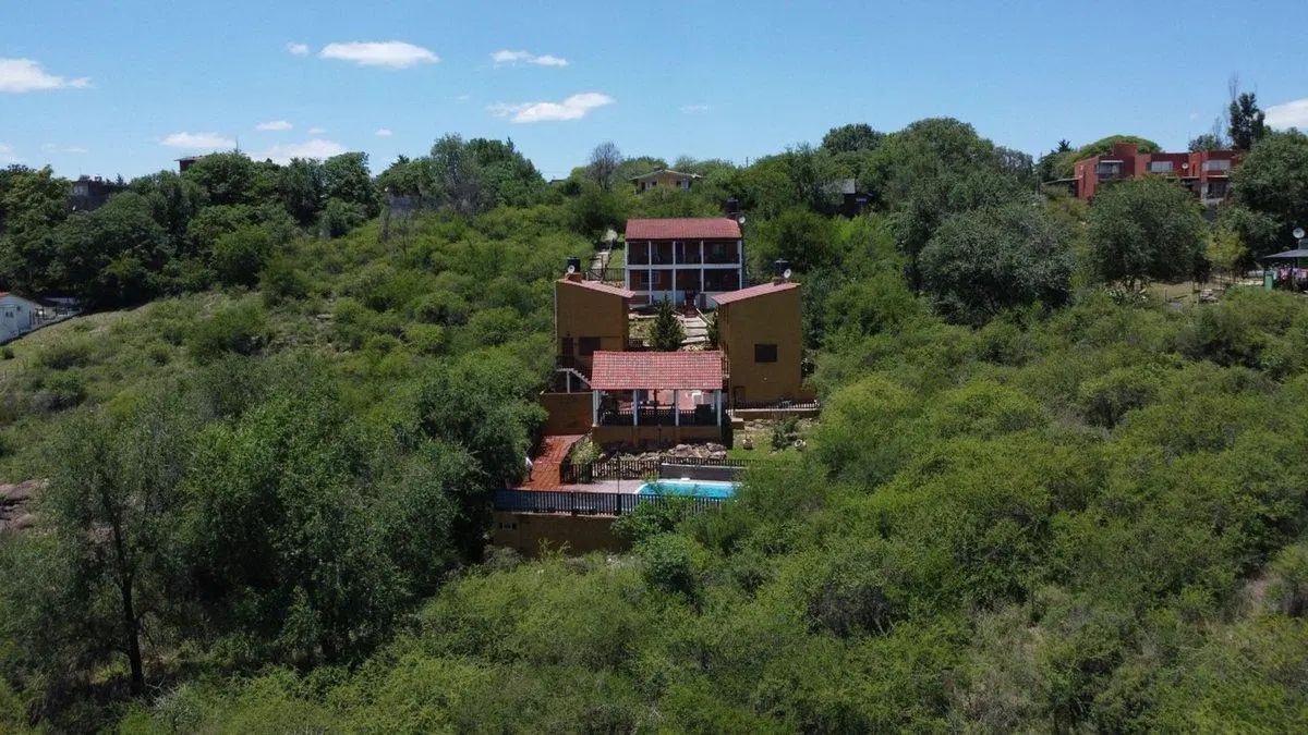 VENTA DOS CASAS Y CUATRO DUPLEX SIQUIMAN 4