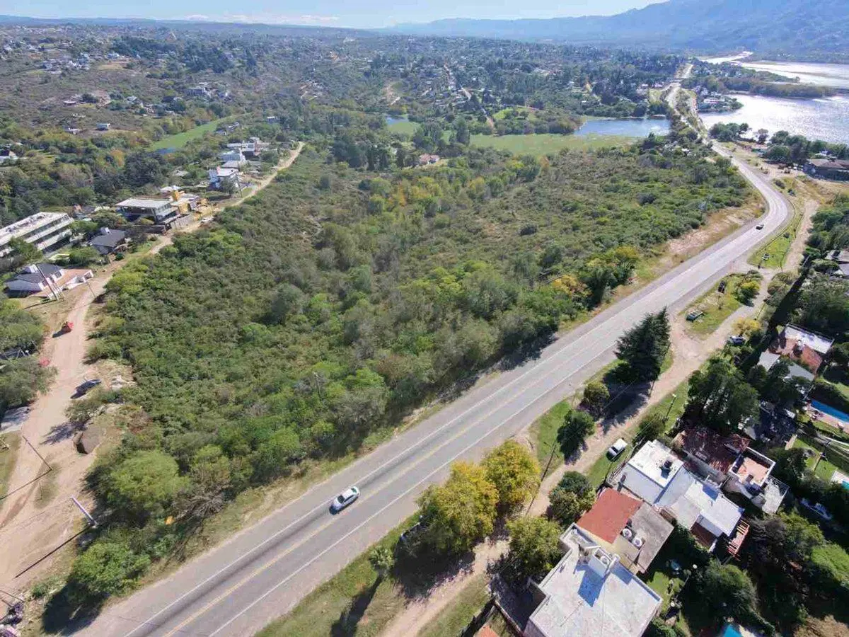 LOTE EN PARQUE SIQUIMAN 2,3 HAS S/RUTA 38 3