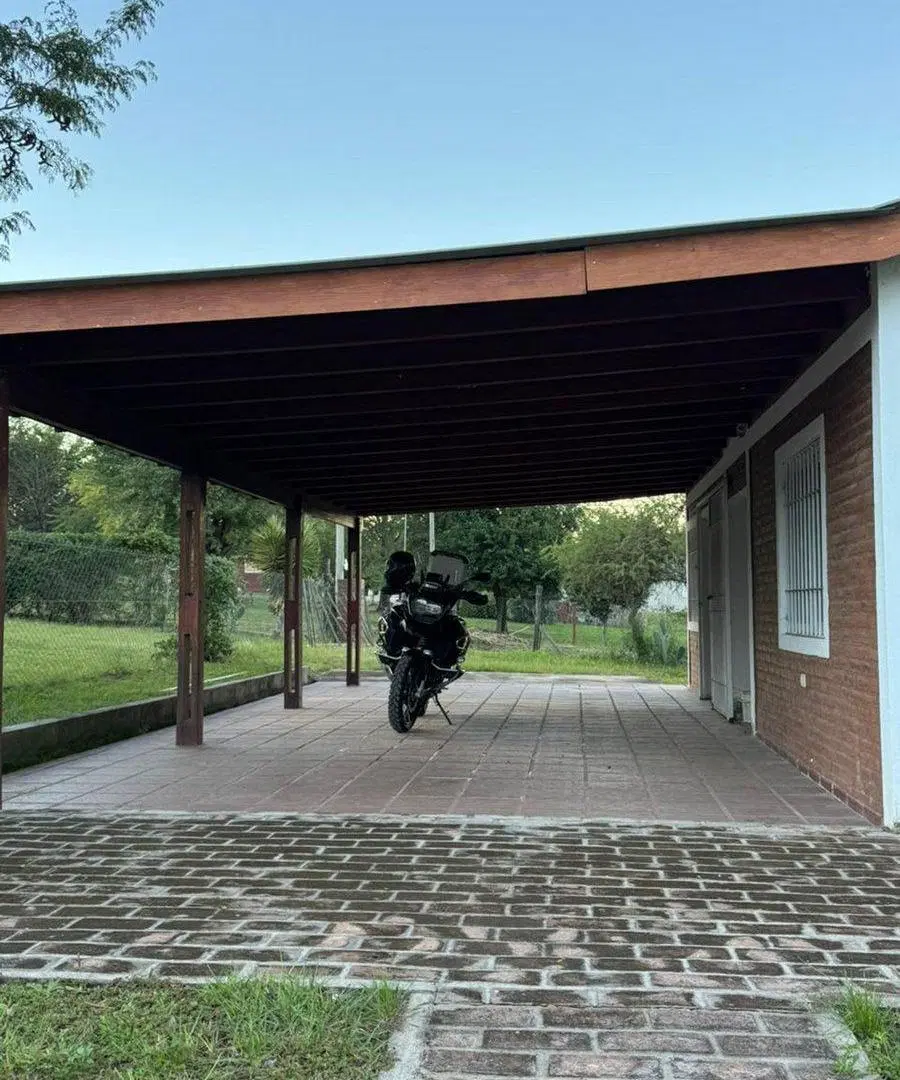 VENTA CASA 2 DORM. CON PILETA BIALET MASSE 5