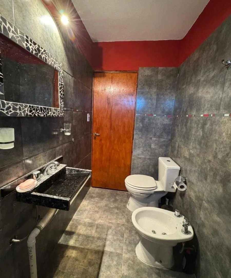 VENTA CASA 2 DORM. CON PILETA BIALET MASSE 4