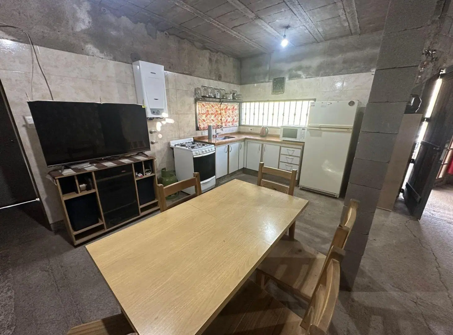 Casa 2 dorm mas dto  con escritura Río Ceballos 5