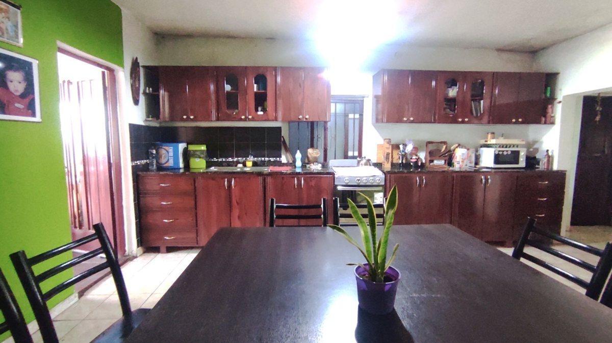 Foto de VENTA DE CASA 3 DORMITORIO MAS 2 DPTOS DE UN DORM, imagen 3