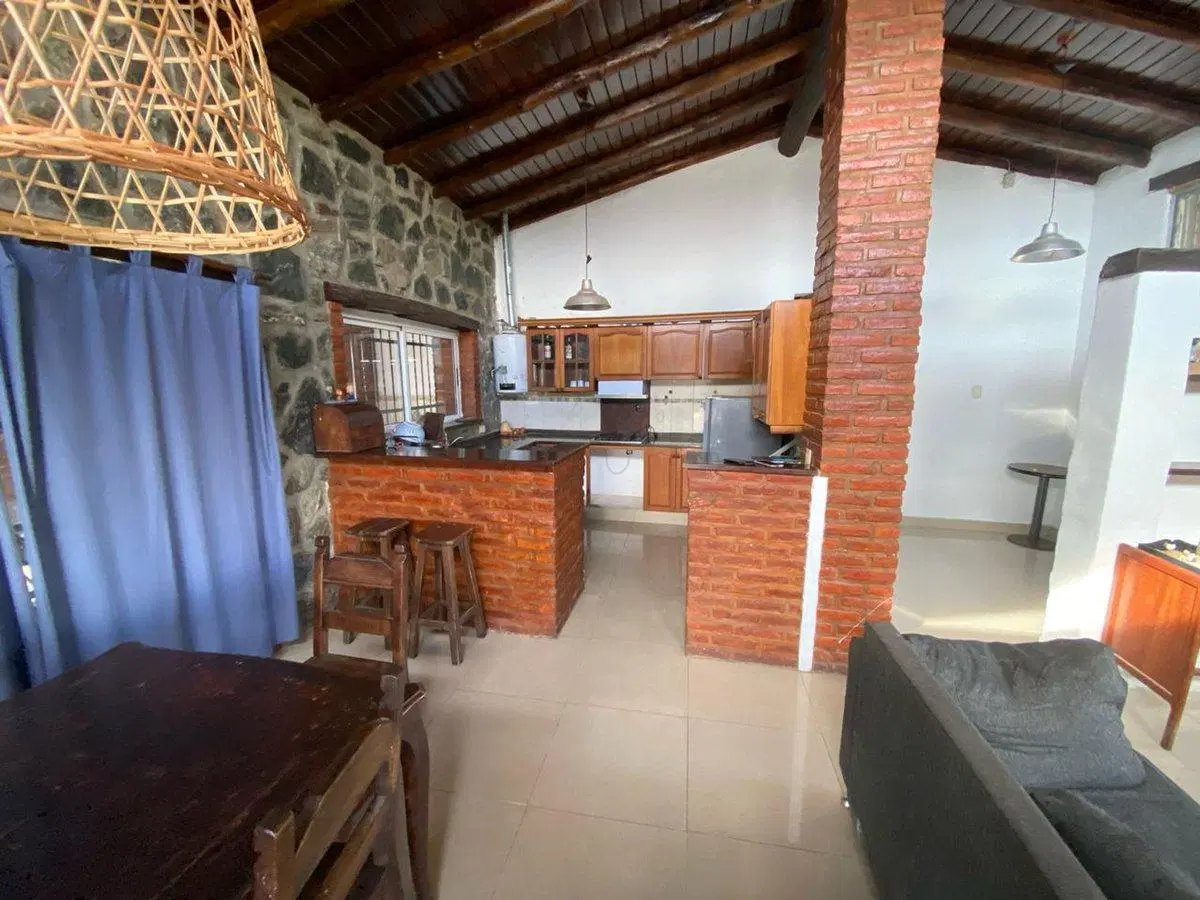 VENTA CASA EN COSQUIN DE 2 DORM CON PILETA 2
