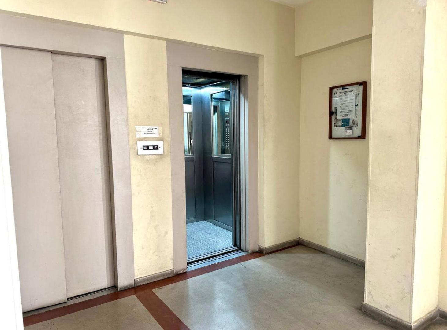 Foto de Departamento 2 Dorm. c/cochera Nueva Córdoba, imagen 4