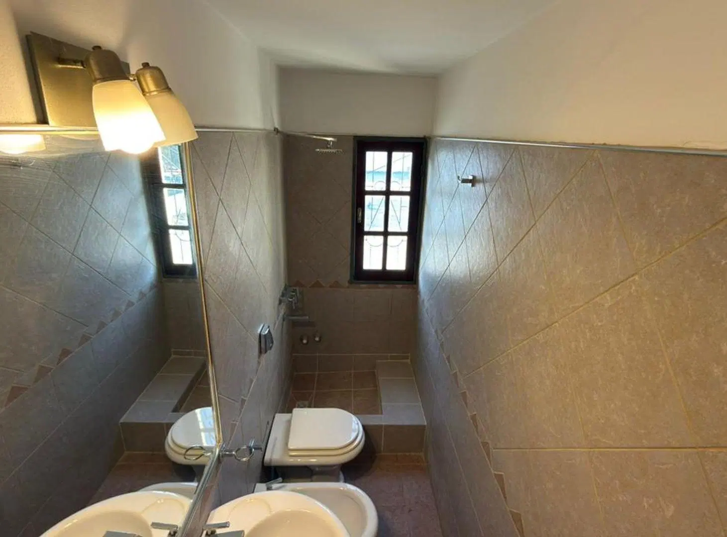 VENTA CASA 4 DORMITORIOS ALTA CORDOBA 8