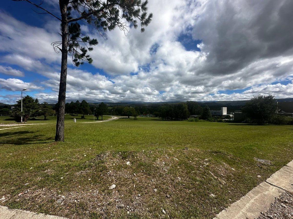 Foto de Venta lote en Carlos Paz Golf Country Club 1260m2, imagen 4