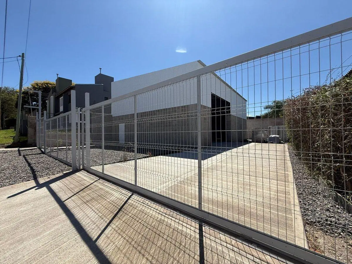 ALQUILER GALPON 163 M2 VILLA ALLENDE 5