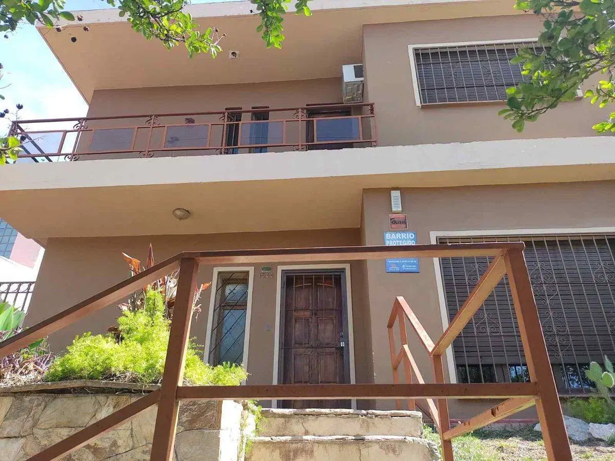 VENTA CASA B° CRISOL NORTE 3 DORM OPORTUNIDAD 2