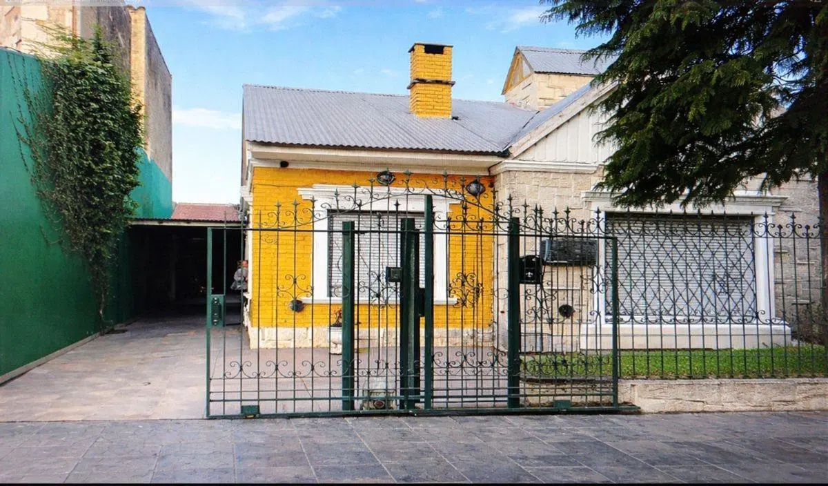 VENTA CASA 4 DORMITORIOS BARRIO JUNIORS- CORDOBA 3