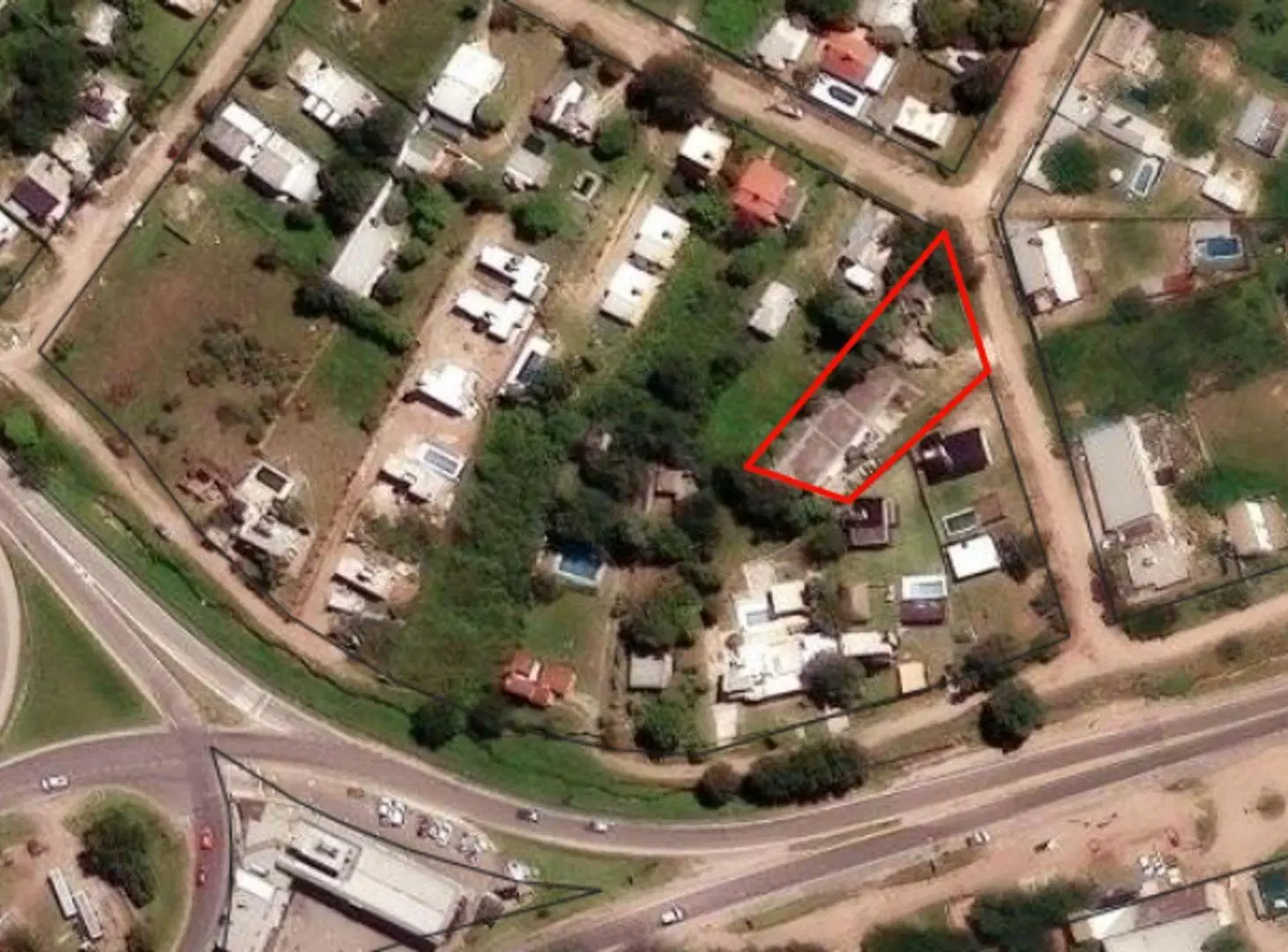 Venta Galpon 300m2 en Villa Santa Cruz del Lago 2