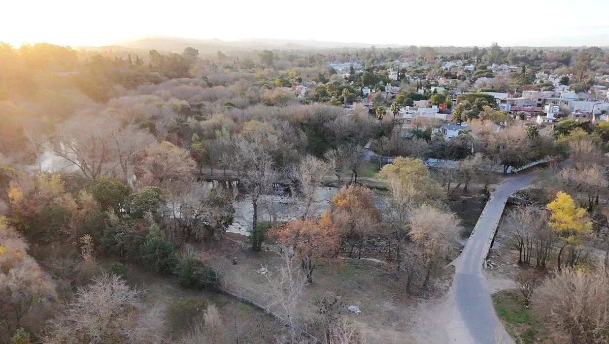 VENTA LOTE ESQUINA LOS CAROLINO APTO DUPLEX PLANO 4