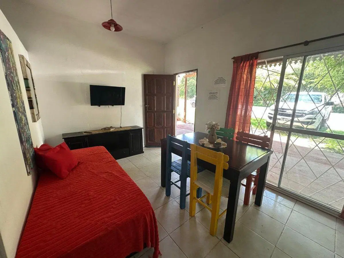 VENTA LOCAL, CASA Y DPTOS EN RUTA 14 MINA CLAVERO 5