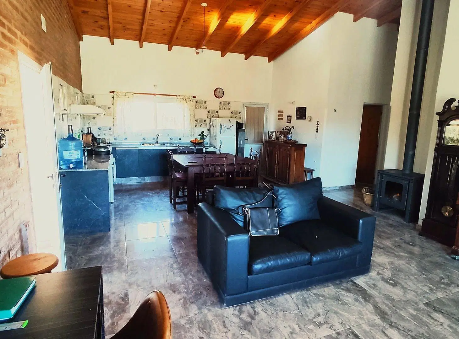 VENTA CASA 2 DORM PILETA ESCRITURA TANTI 4