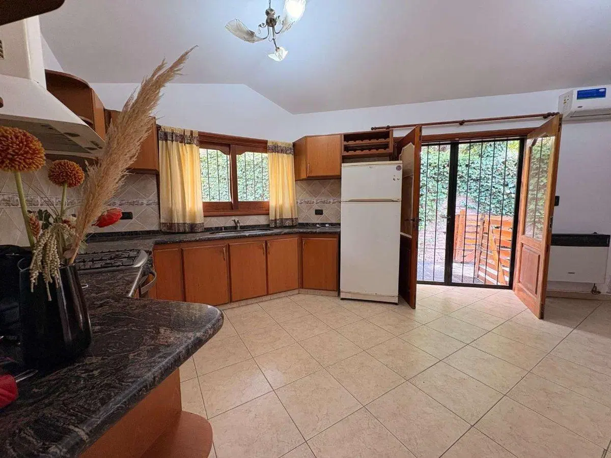 CASA 3 DORM CON PILETA C/GAS VILLA CARLOS PAZ 8