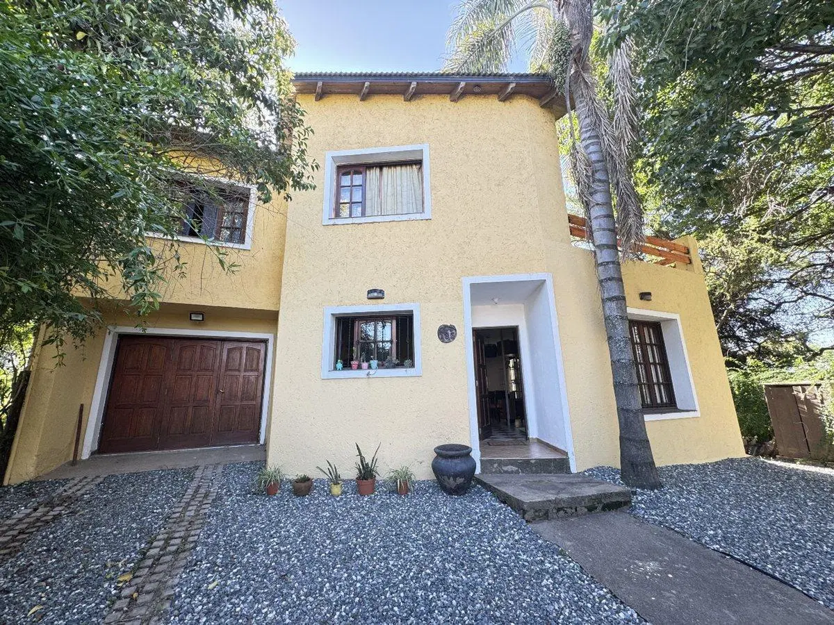 VENTA CASA 4 DORMITORIOS TALAR DE MENDIOLAZA 2