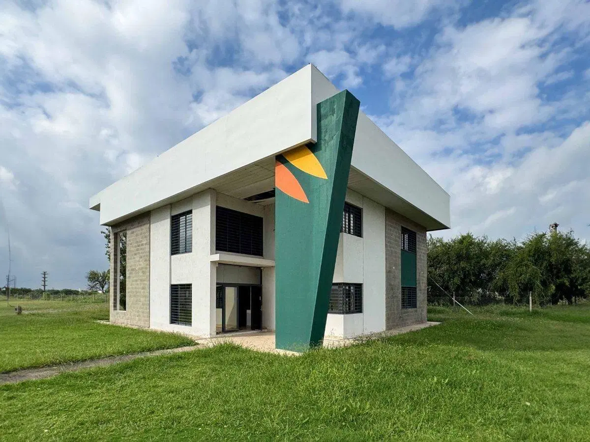 VENTA LOTE-GALPÓN-OFICINA SOBRE CIRCUNVALACIÓN 4