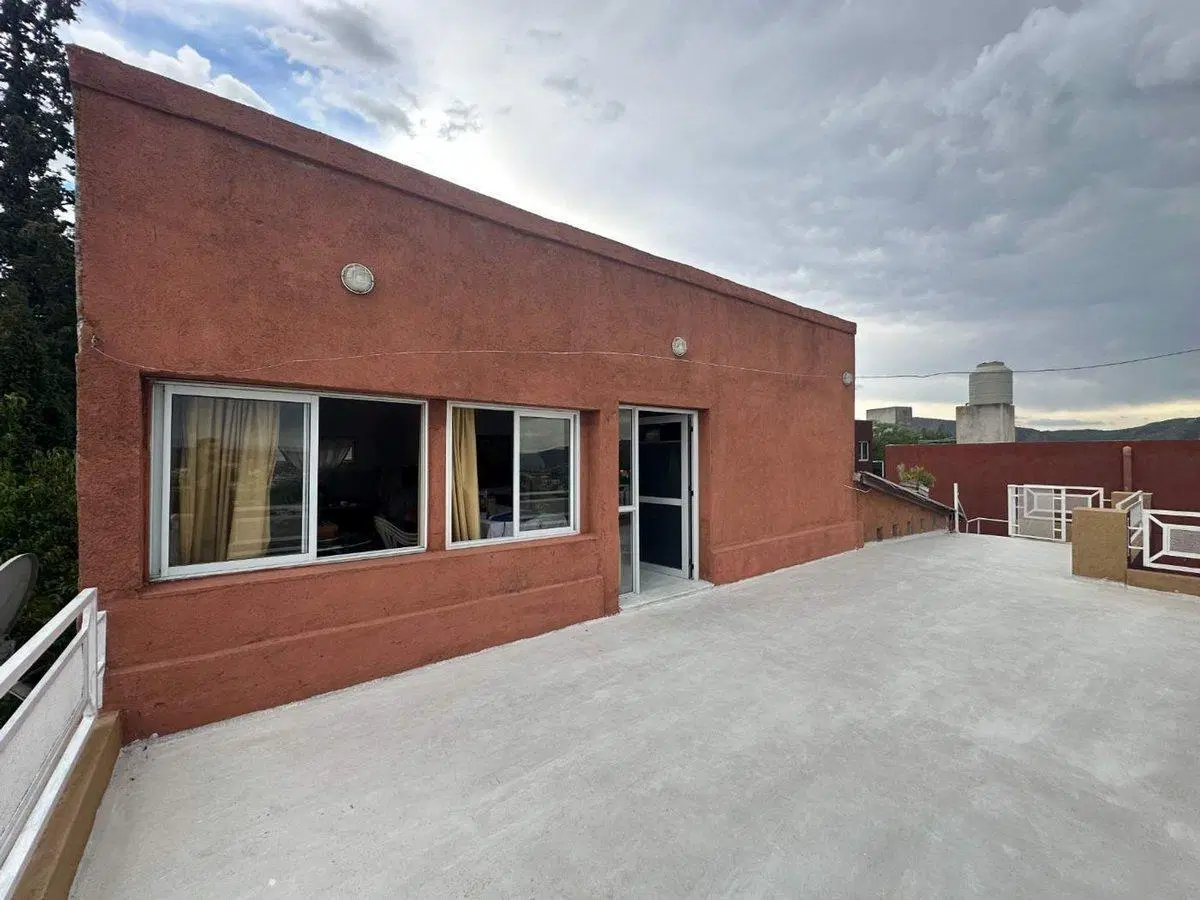 VENTA CASA 3 DORM CON DOS DPTO CARLOS PAZ CENTRO 8