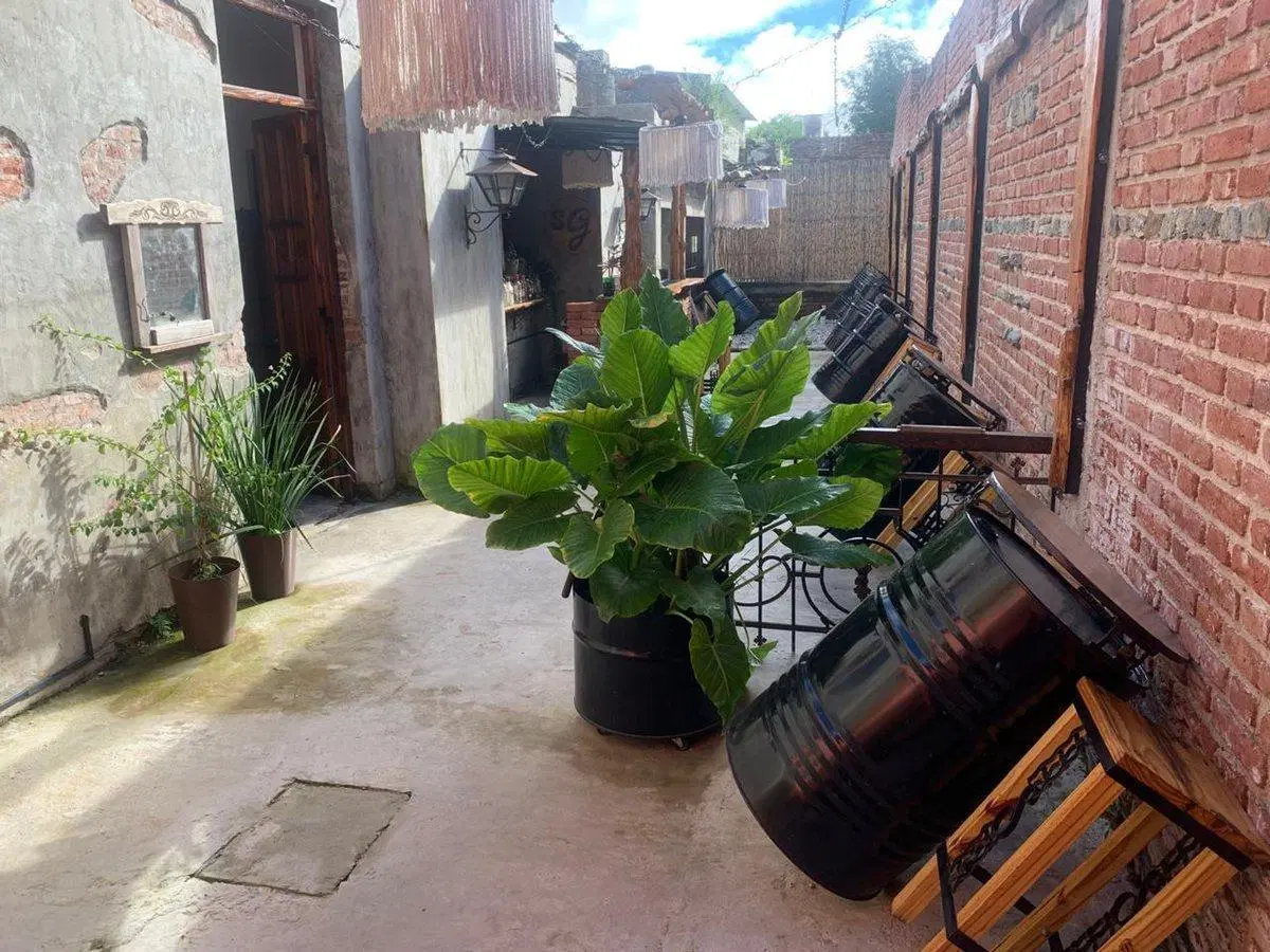 VENTA LOCAL COMERCIAL Y DEPTO CENTRICO COSQUIN 2