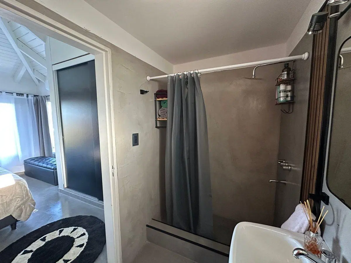 VENTA CASA VILLA DEL LAGO 3 DORM PILETA VISTA LAGO 3