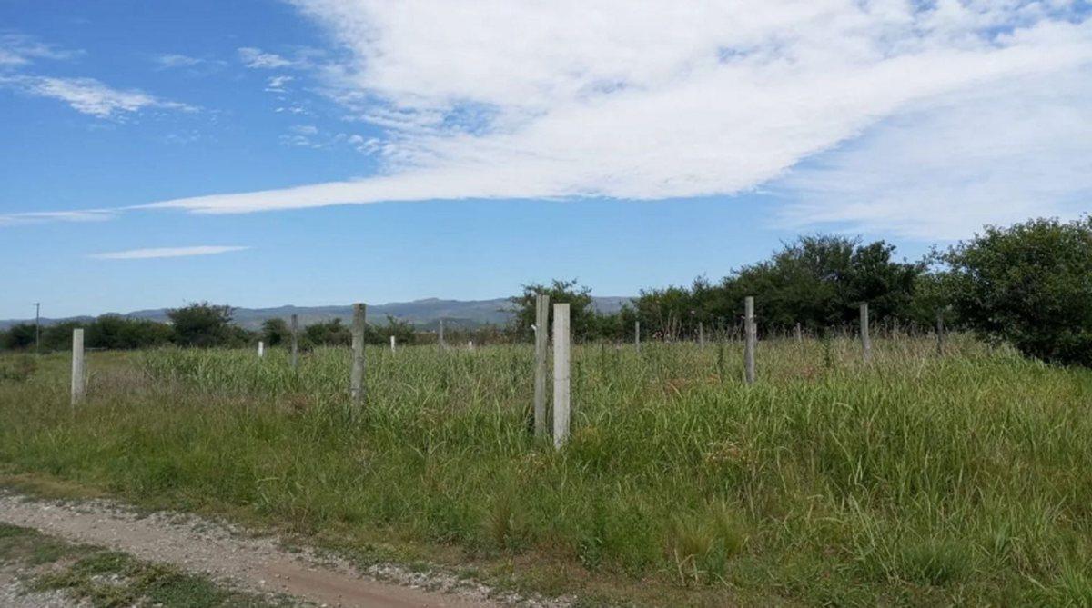 Foto de VENTA TERRENO 480M2 VILLA DEL PRADO ESCRITURA, imagen 3