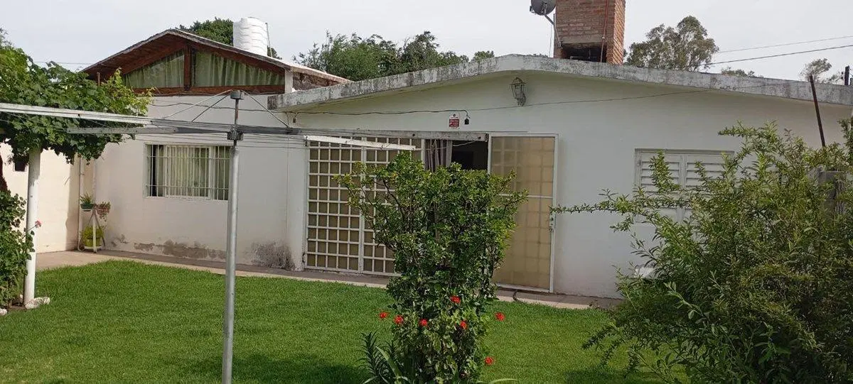 VENTA 2 CASAS  ARGUELLO  TERRENO  675 M2 2