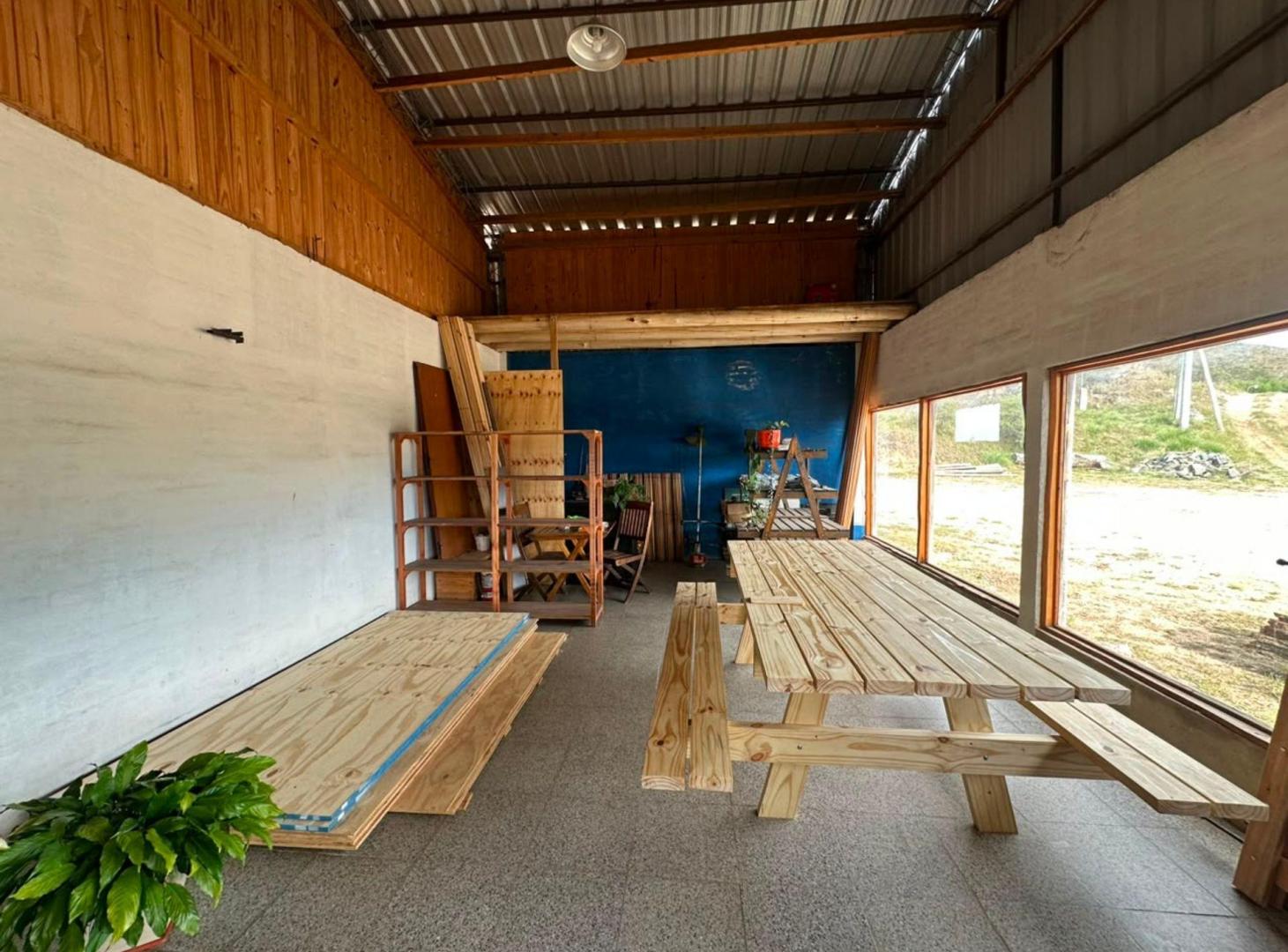 Foto de Venta Local+2 Galpones Viviendas en V. C. América, imagen 3