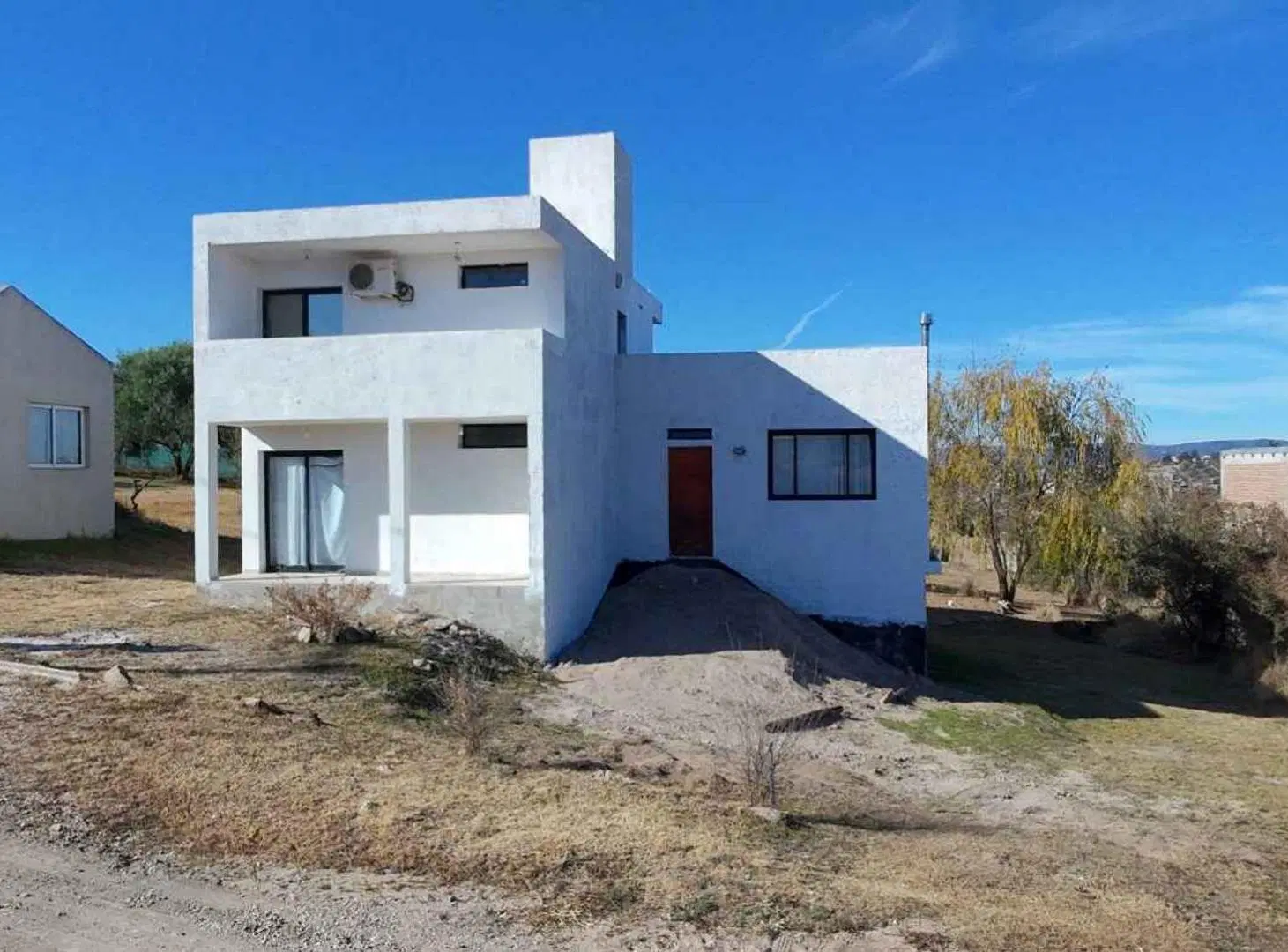 VENTA CASA ESTANCIA VIEJA 3 DORM 2 BAÑOS TERRAZA 2