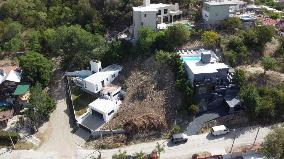 VENTA TERRENO EN BARRIO LA CUESTA CARLOS PAZ 3