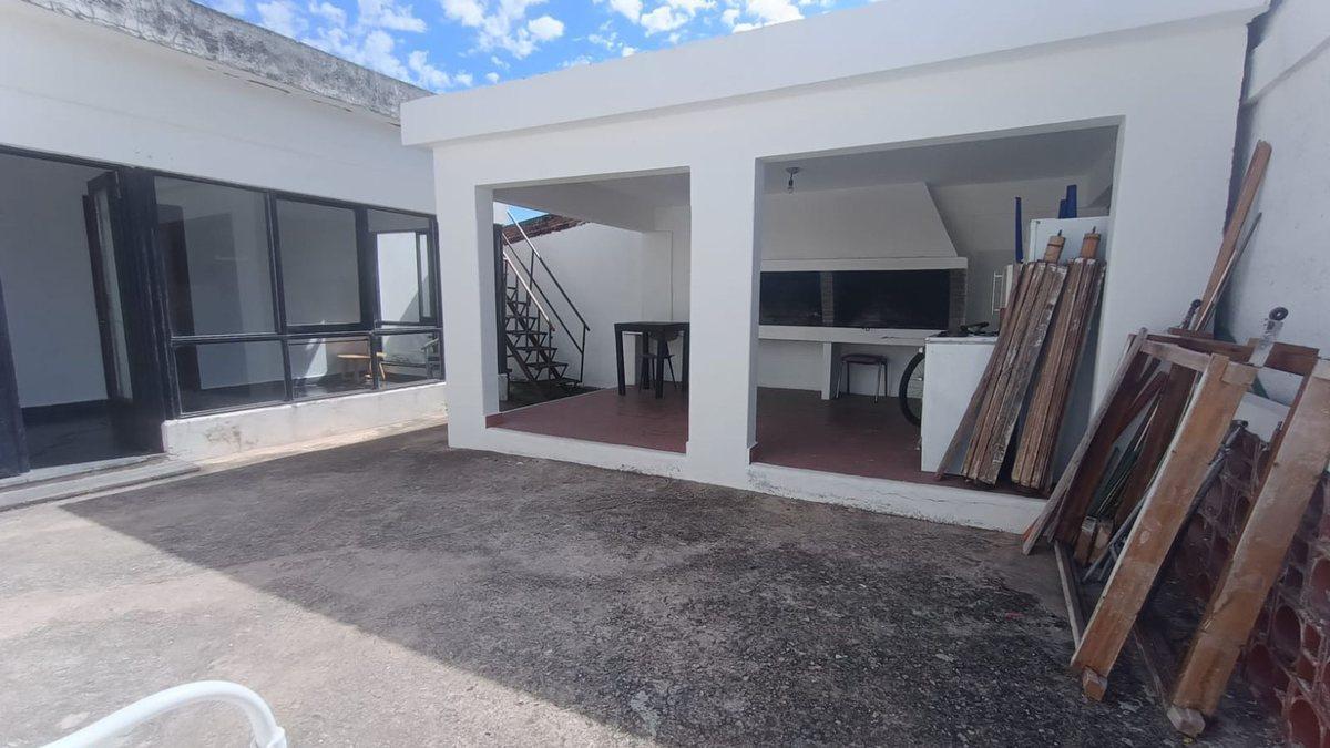 Foto de VENTA DEP. REFFACCIONADO A NUEVO CARLOS PAZ, imagen 5