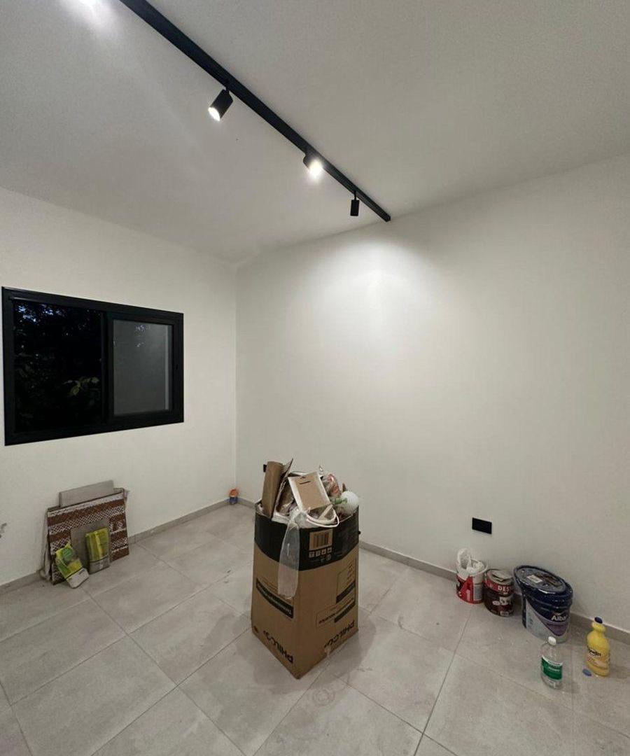 Foto de VENTA DEP. REFFACCIONADO A NUEVO CARLOS PAZ, imagen 3