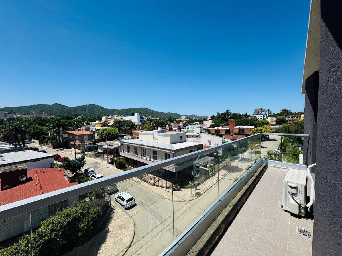 Foto de VENTA DEPTO AMOBLADO 1 DORM BALCON CARLOS PAZ, imagen 3