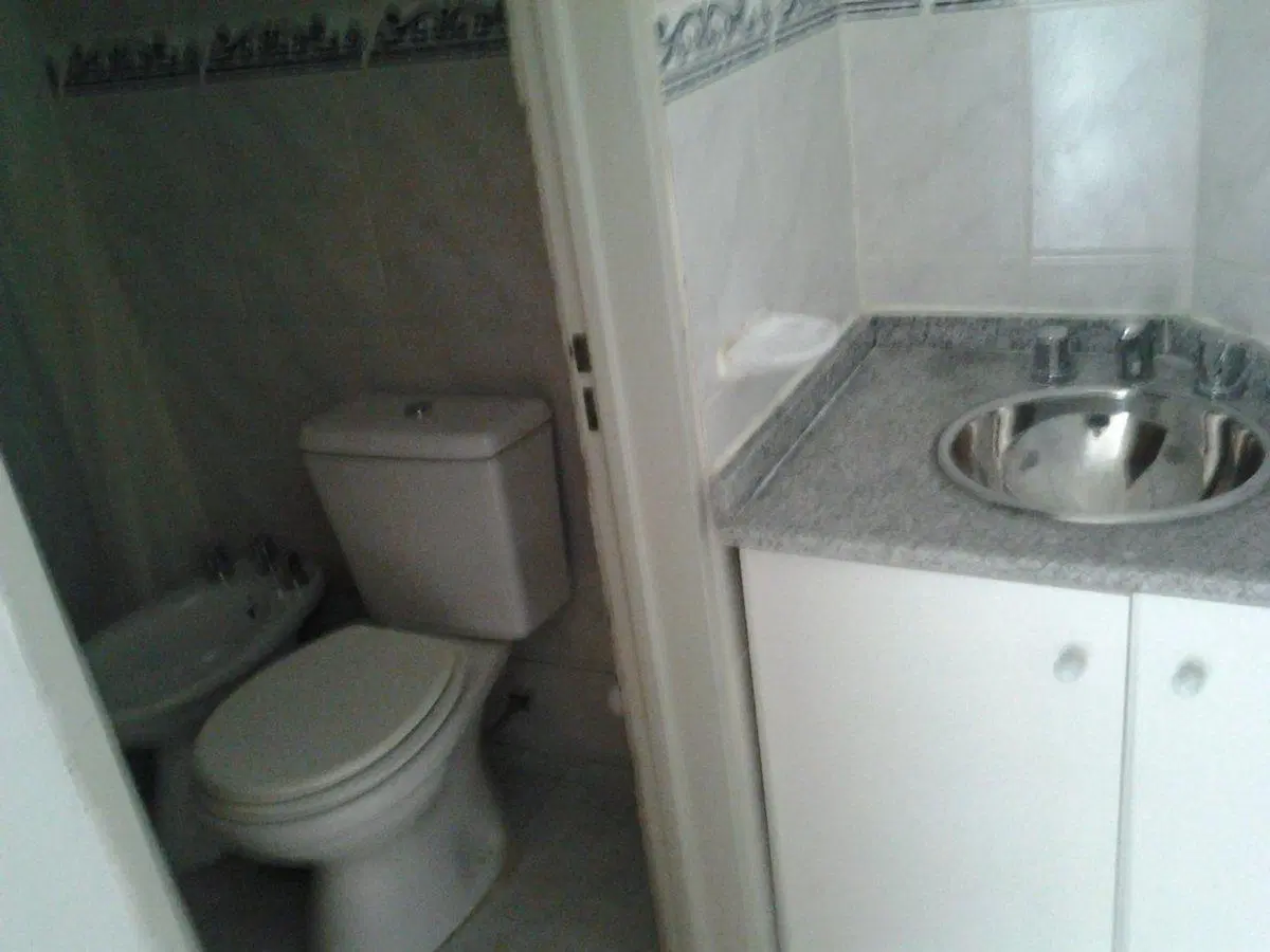 VENTA DPTO 2 DORM SAN MARTIN PROX Av CASTRO BARROS 2
