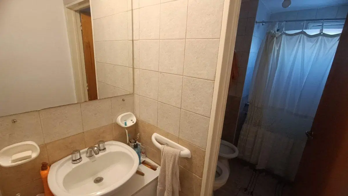 VENTA DPTO. 2 DORM MAS ESCRITORIO B° GUEMES CBA 8