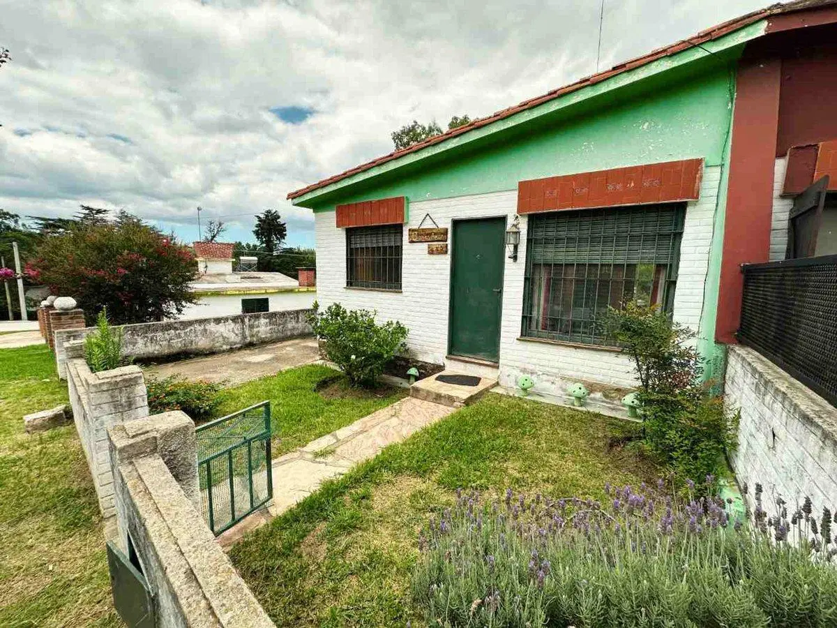 VENTA CASA TANTI 2 DORM PATIO PROXIMA AL RIO 5