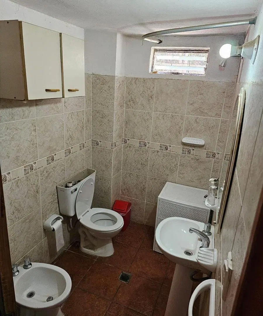 VENTA CASA 3 DORM QCHO BARRIO ÑU PORA RIO CEBALLOS 5