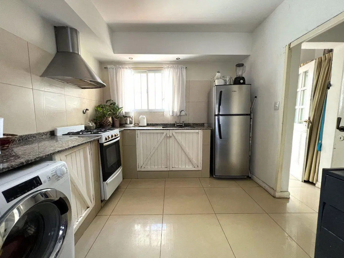 VENTA CASA 3 DORMITORIOS COCHERA PILETA V CABRERA 3