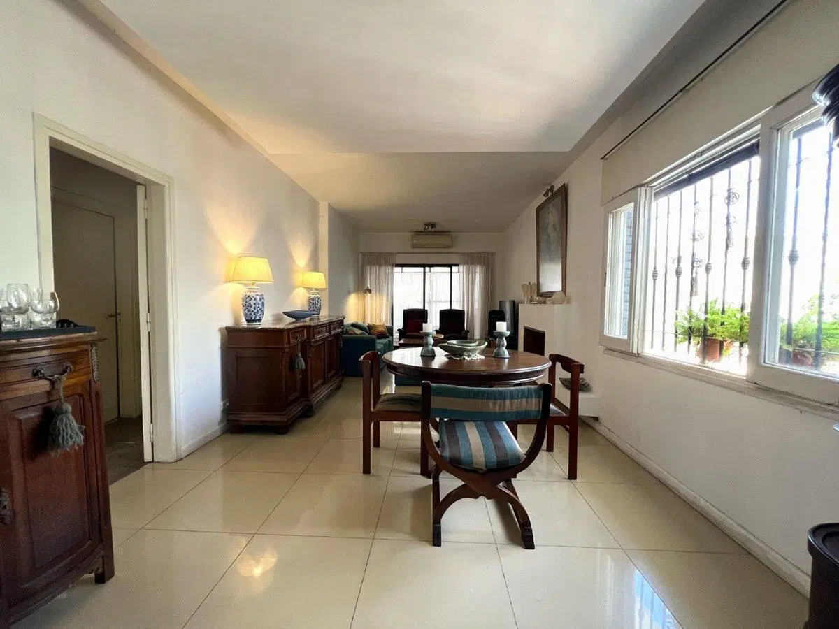 VENTA CASA 3 DORMITORIOS COCHERA PILETA V CABRERA 2