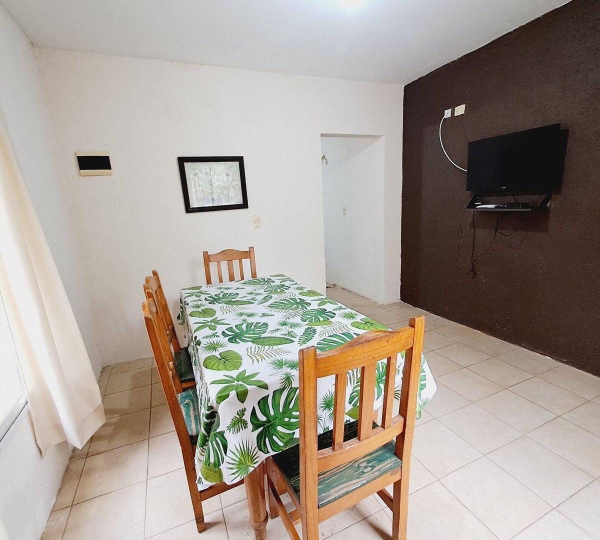 Foto de ALQUILER ANUAL CASA 2 DORM VILLA CARLOS PAZ, imagen 4