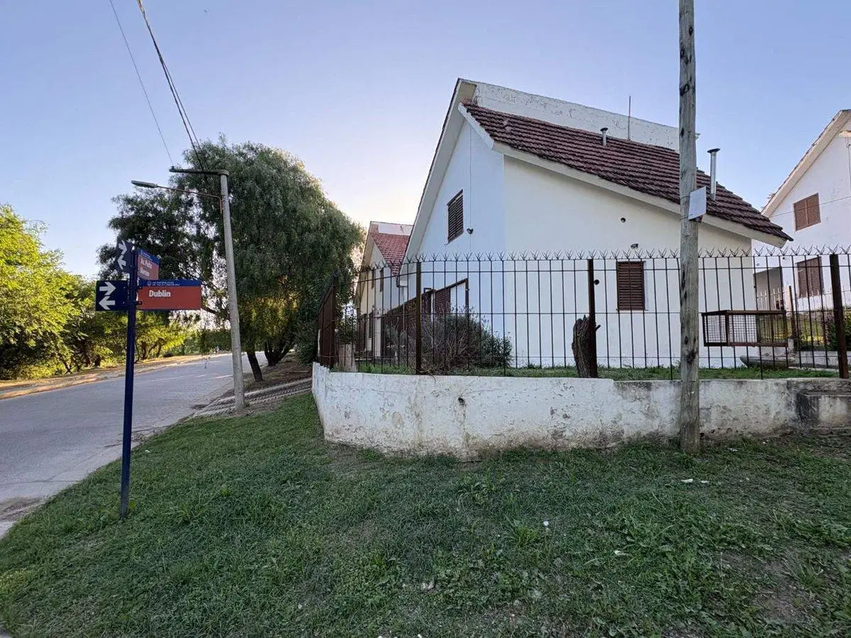 DUPLEX EN VENTA FRENTE AL RIO PLAYAS DE ORO 5
