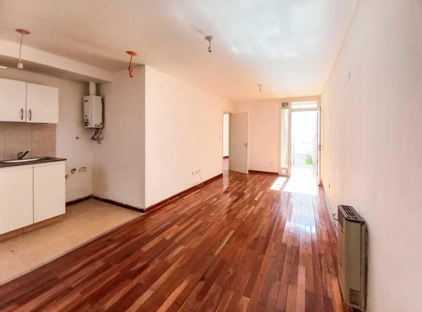 VENTA DEPARTAMENTO 1 DORMITORIO CON PATIO GRAL PAZ 3