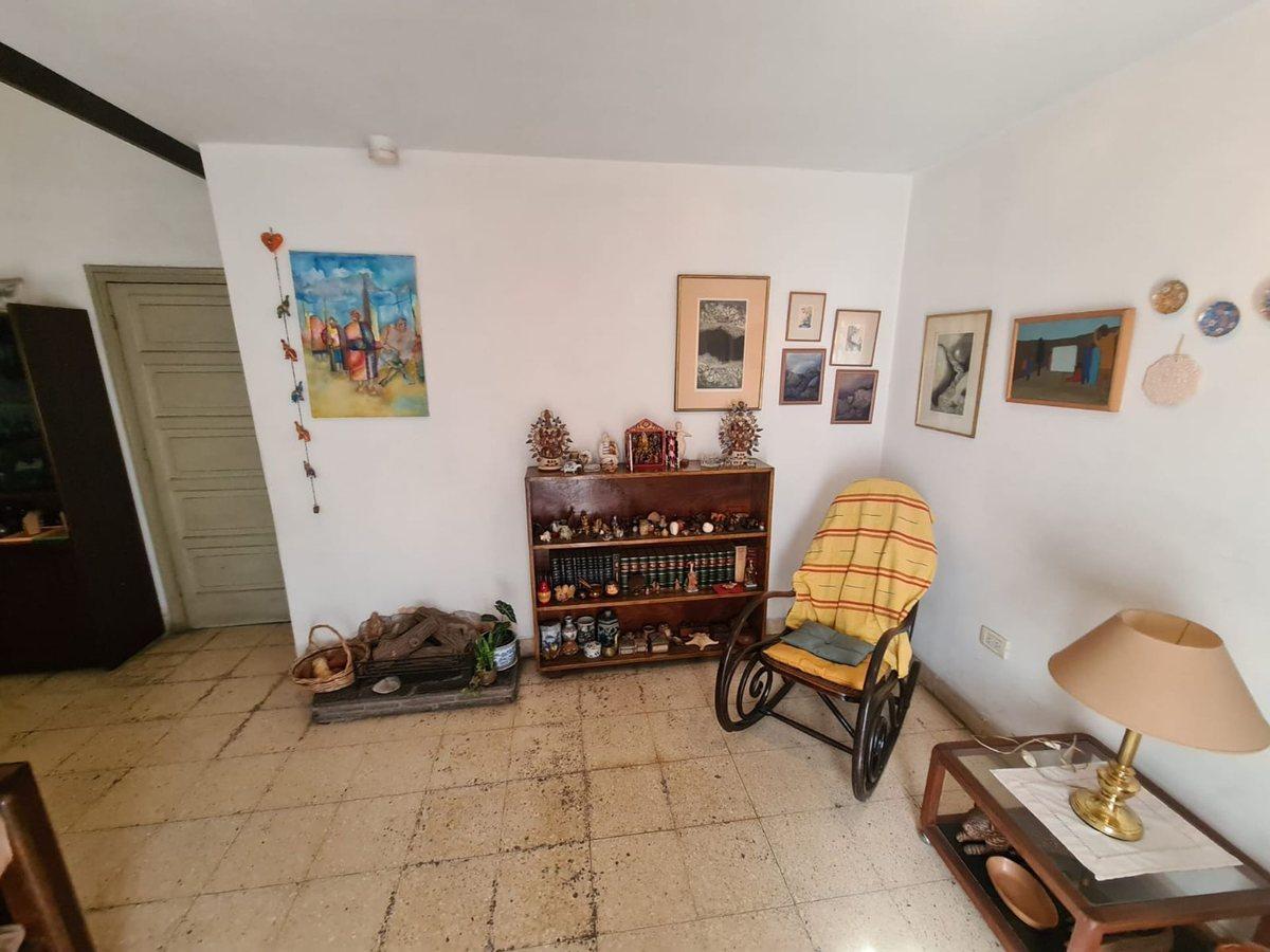Foto de VENTA CASA 4D + LOCAL BV LOS GRANADEROS- LA FRANCE, imagen 2