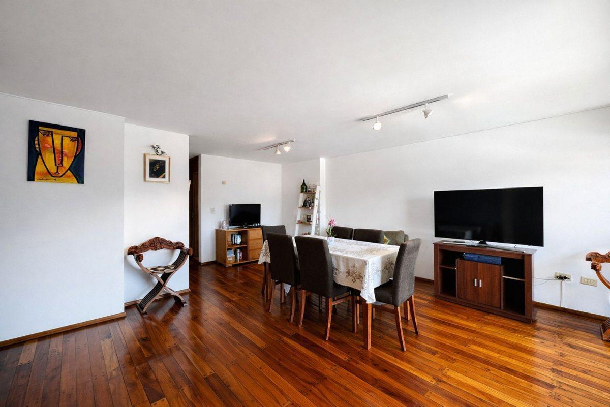 Foto de VENTA LUMINOSO PISO CON COCHERA NVA CORDOBA, imagen 5