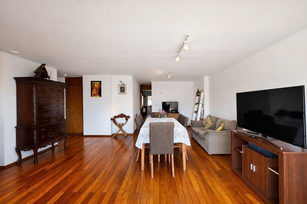 Foto de VENTA LUMINOSO PISO CON COCHERA NVA CORDOBA, imagen 4