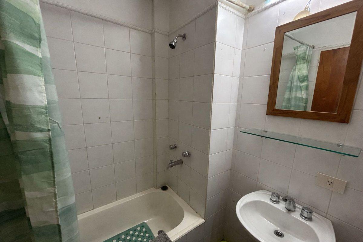 Foto de VENTA DEPTO 3 DORM CON COCHERA BARRIO JARDIN, imagen 1