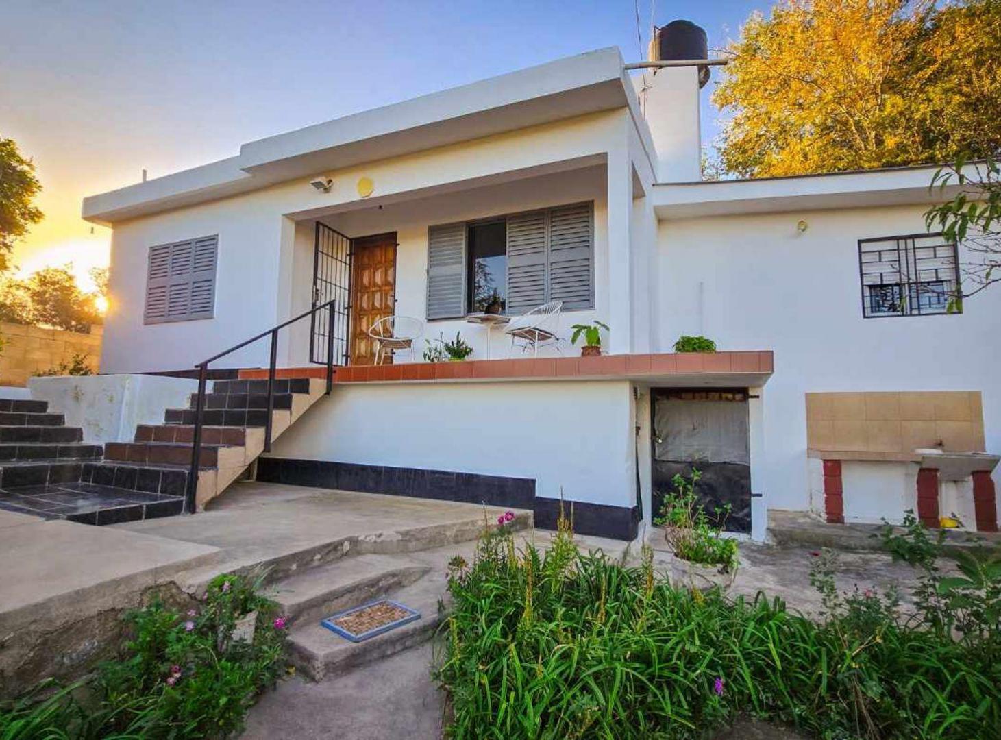 Foto de VENTA CASA 2 DORMITORIOS Bº LA QUINTA CARLOS PAZ, imagen 1