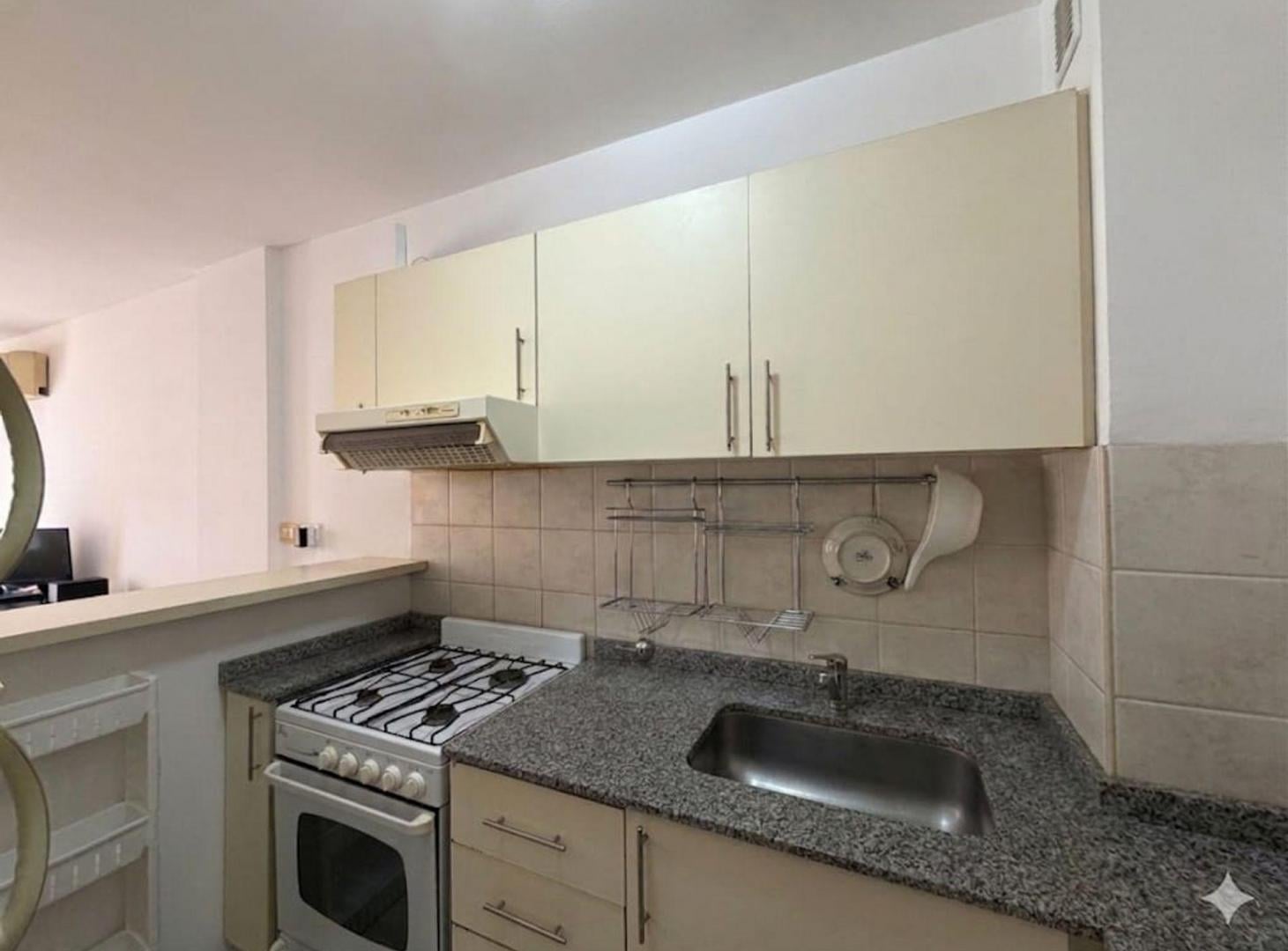 Foto de VENTA DEPTO 2 DORM GENERAL PAZ, imagen 1