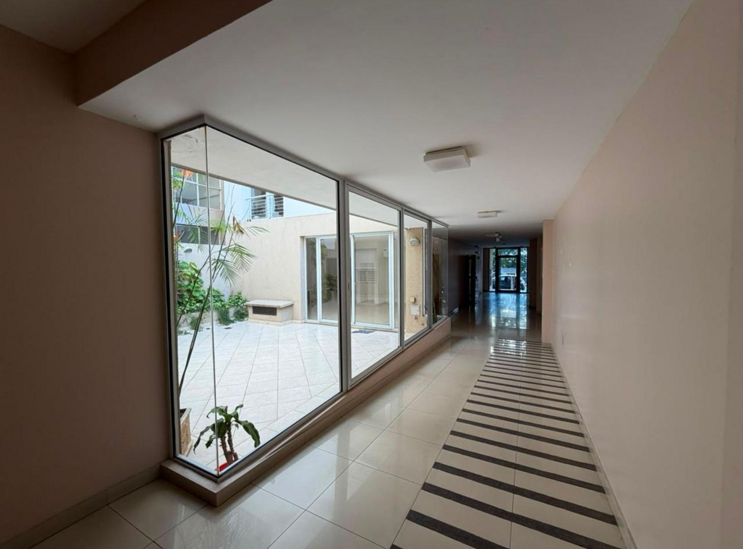 Foto de VENTA DEPTO 2 DORM GENERAL PAZ, imagen 5