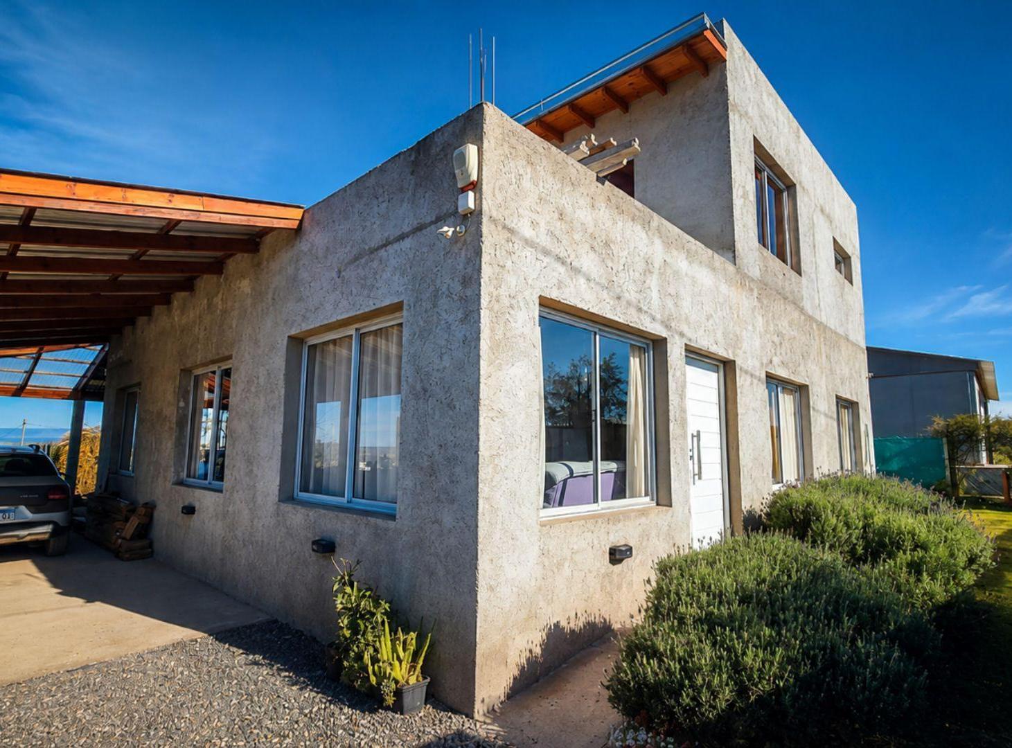 VENTA CASA 4 DORMITORIOS BIALET MASSE